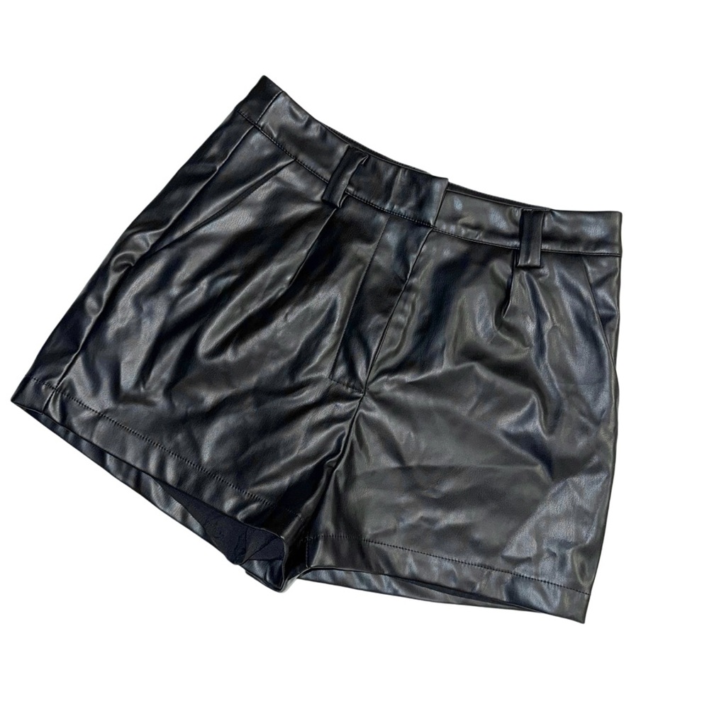 NWOT SHEIN Black Faux Leather Shorts Size M
